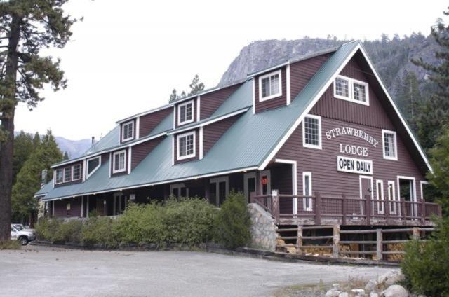 Strawberry Lodge Upper Forni Exterior photo